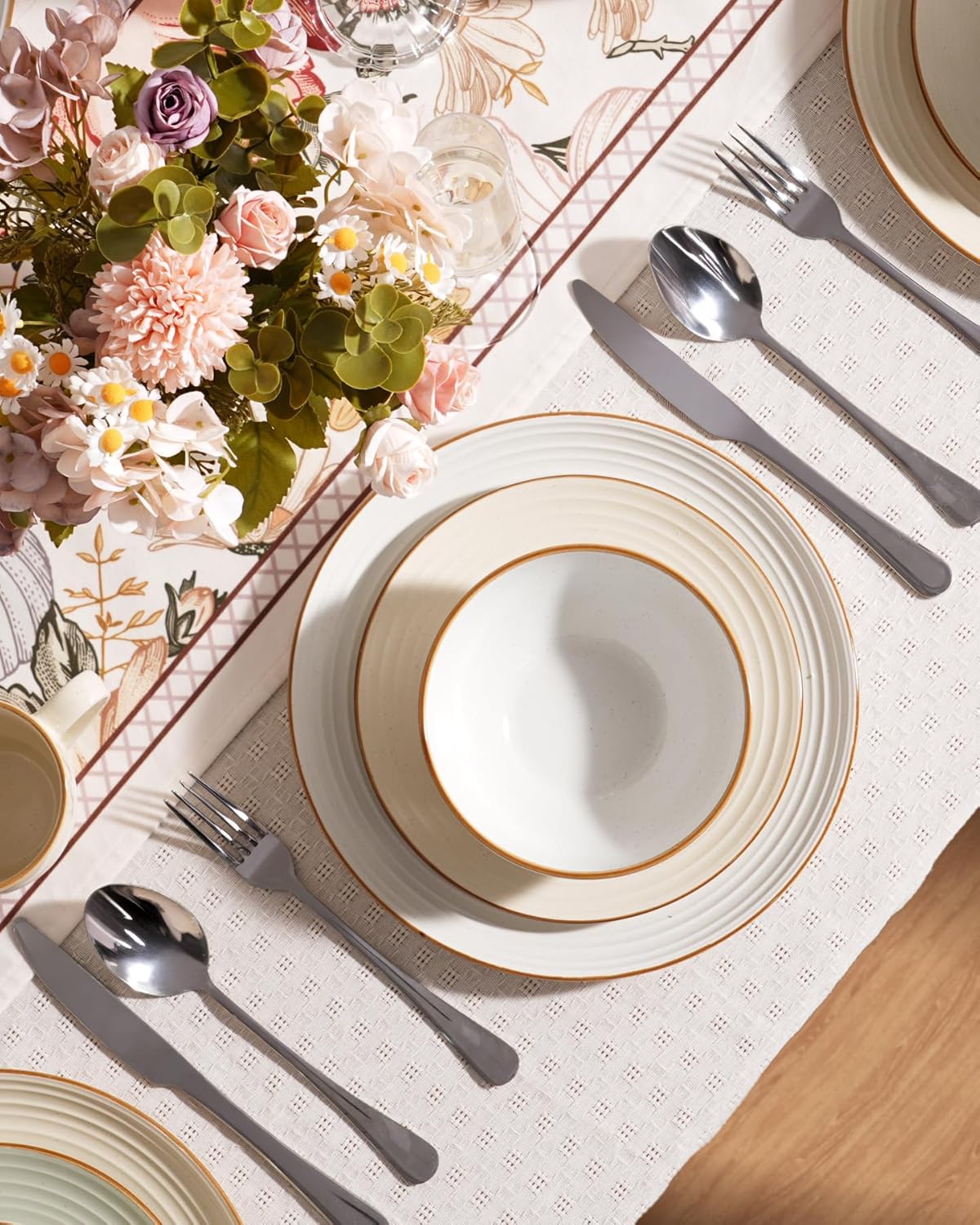 ONE of ONE Jupiter Stoneware Dinnerware Set of 12 - Light Green